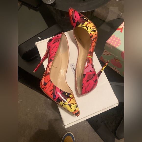 Red bottom size 7.5 - Picture 2 of 5